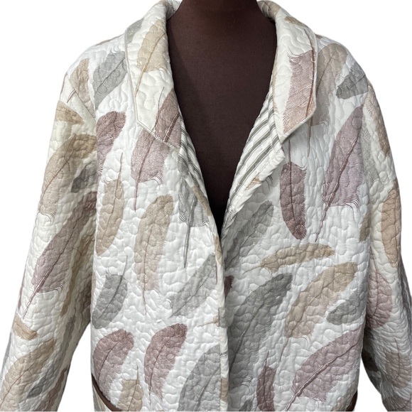 Classic, quilted full length coat / duster - Picture 4 of 8